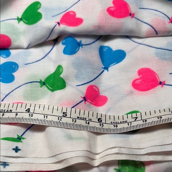 Vintage thinner cotton fluorescent Colorful Heart balloon Patterned Fabric‎ 100